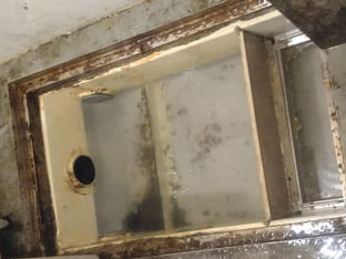 グリストラップの清掃・つまり解消