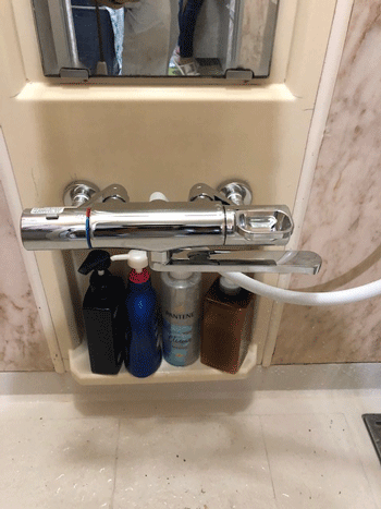 大阪市天王寺区の浴室蛇口水漏れの様子