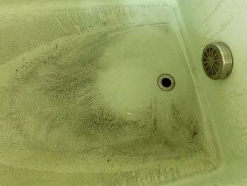 生駒市の浴槽の下水の詰まりが解消した様子
