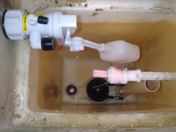 橋本市の水漏れしているトイレを修理した後の様子